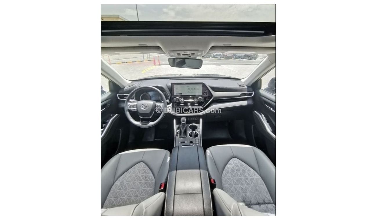 Toyota Highlander Toyota Highlander XLE - Hybrid - 2023- Black