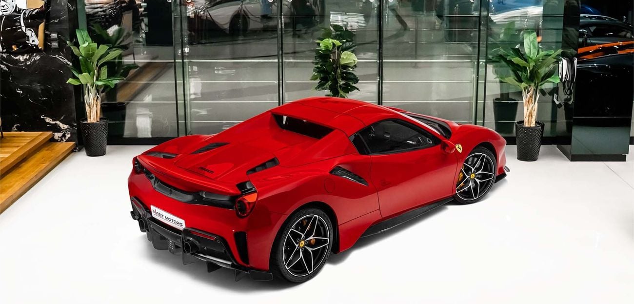 فيراري 488 بيستا سبايدر 3.9L V8 Twin-Turbocharged Engine