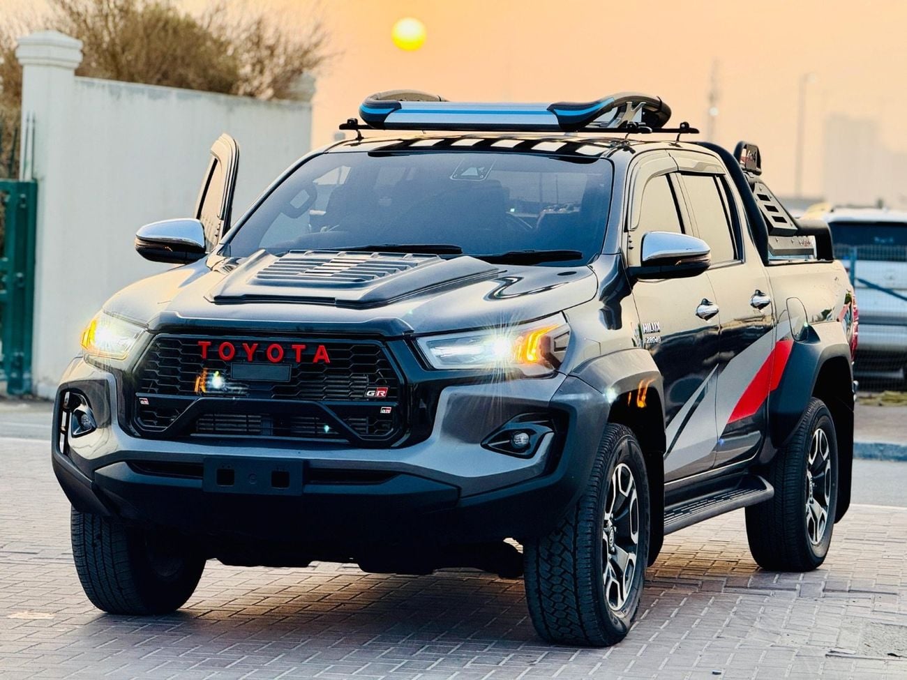تويوتا هيلوكس GR Sport 2.8L