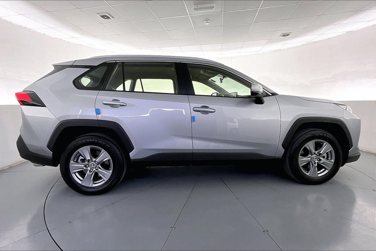 تويوتا راف ٤ EX | عرض العيد الحصري | خالية من أضرار الفيضانات