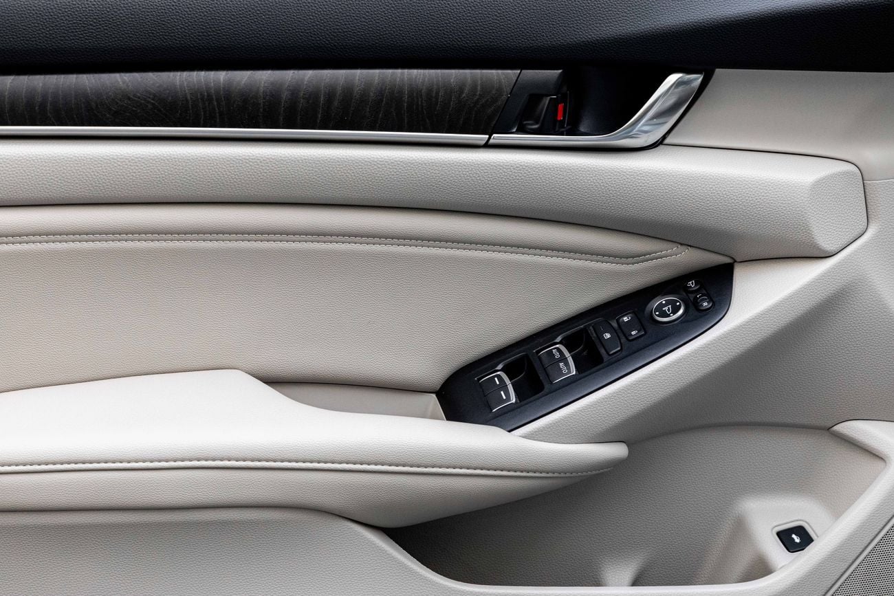 Honda Accord Accord EX L | 1,665 P.M | 0% Downpayment | HONDA WARRANTY PRISTINE CONDITION!