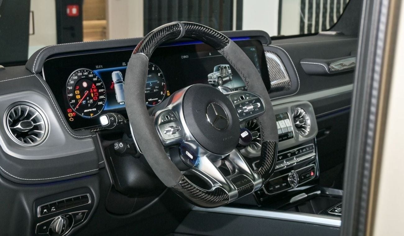 Mercedes-Benz G 63 AMG Mercedes G63 AMG - Gold Magno Color - Carbon Fiber - Rear Entertainment System - Excellent Condition