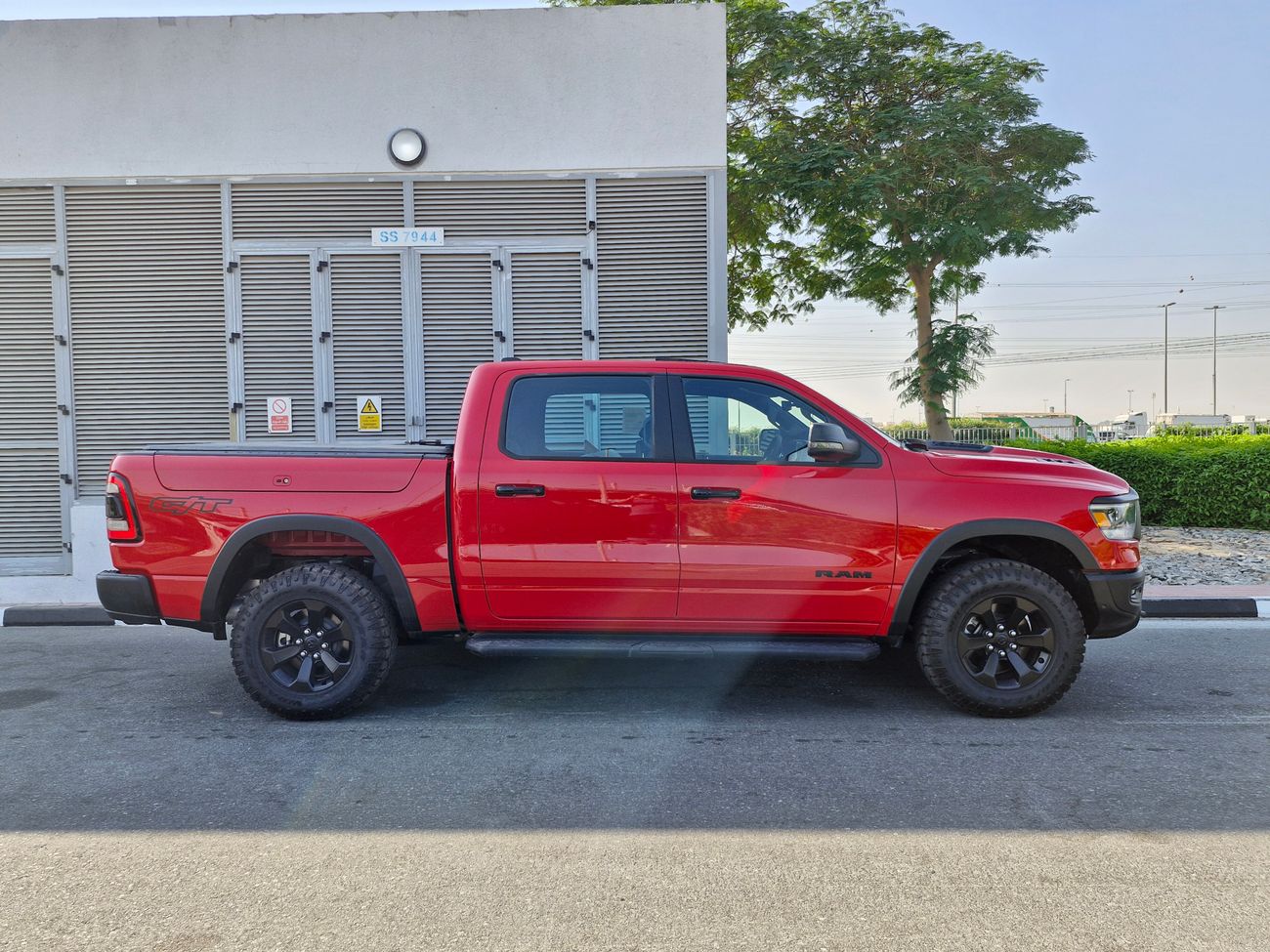 رام 1500 Rebel G/T 2024 Hemi eTorque V8 5.7L 4X4 GCC 0Km