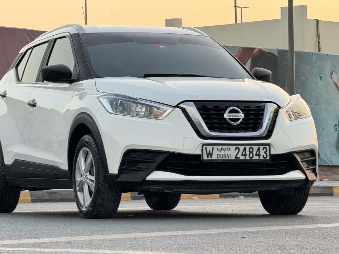Nissan Kicks SV 1.6L good condition inside &out