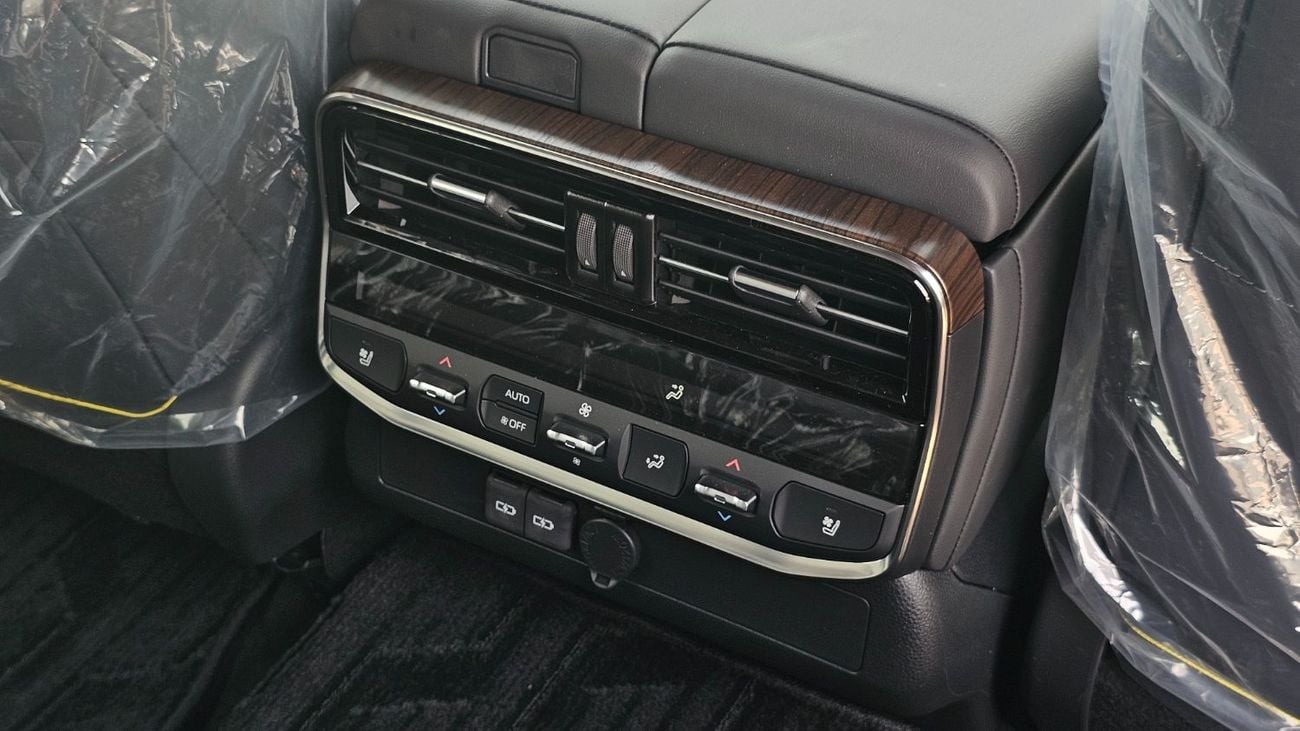 Toyota Land Cruiser 4.0 VXR BLACK INSIDE BLACK 2026 MODEL