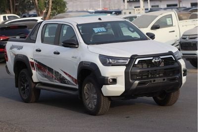 Toyota Hilux 2.8L ADVANTURE, DIESEL, AUTOMATIC TRANSMISSION, CRUISE CONTROL , 4X4, PUSH START, BLACK INTERIOR