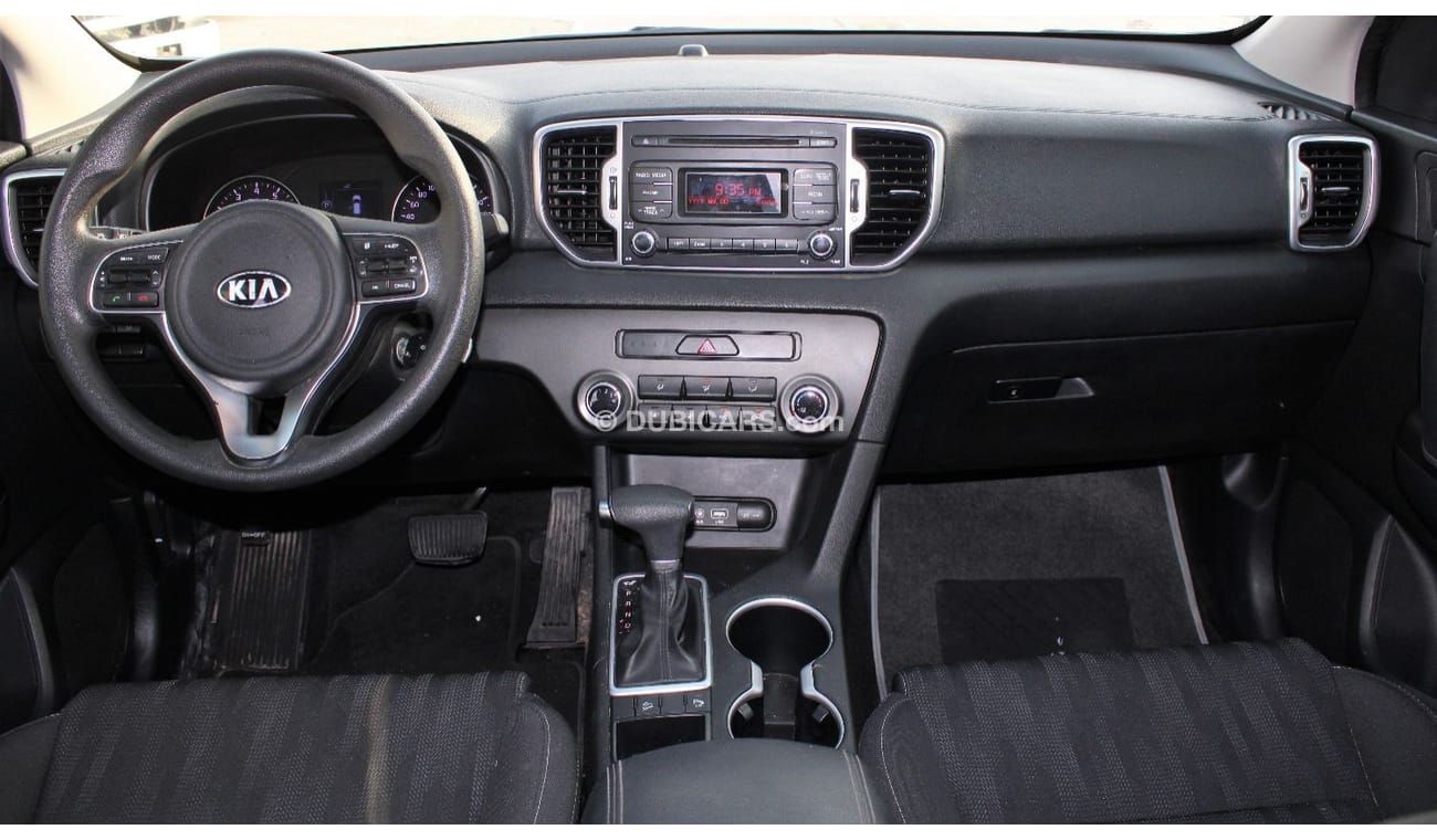كيا سبورتيج كيا سبورتاج 2018 خليجي 1600 سي سي  بحالة ممتازة بدون حوادث نظيفه جدا من الداخل والخارج