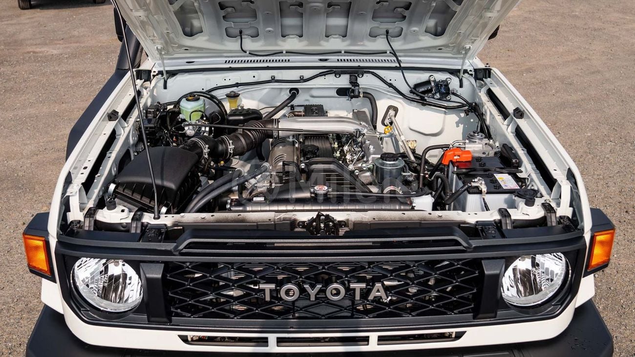 تويوتا لاند كروزر 70 LAND CRUISER LC78