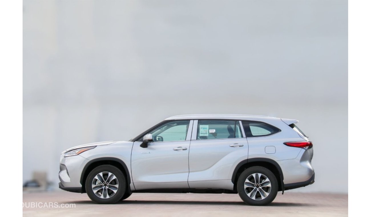Toyota Highlander Toyota highlander 2.5 L hybrid silver  GLE available in uae at best price. Contact now