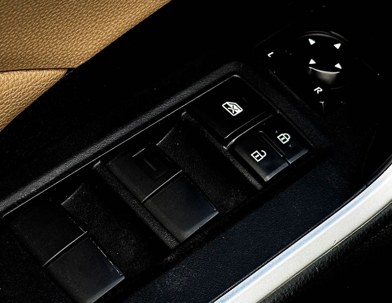 تويوتا راف ٤ تويوتا راف فور 2.5 لتر موديل 2021 خليجي بحالة ممتازة بدون حوادث 1333 شهرياً