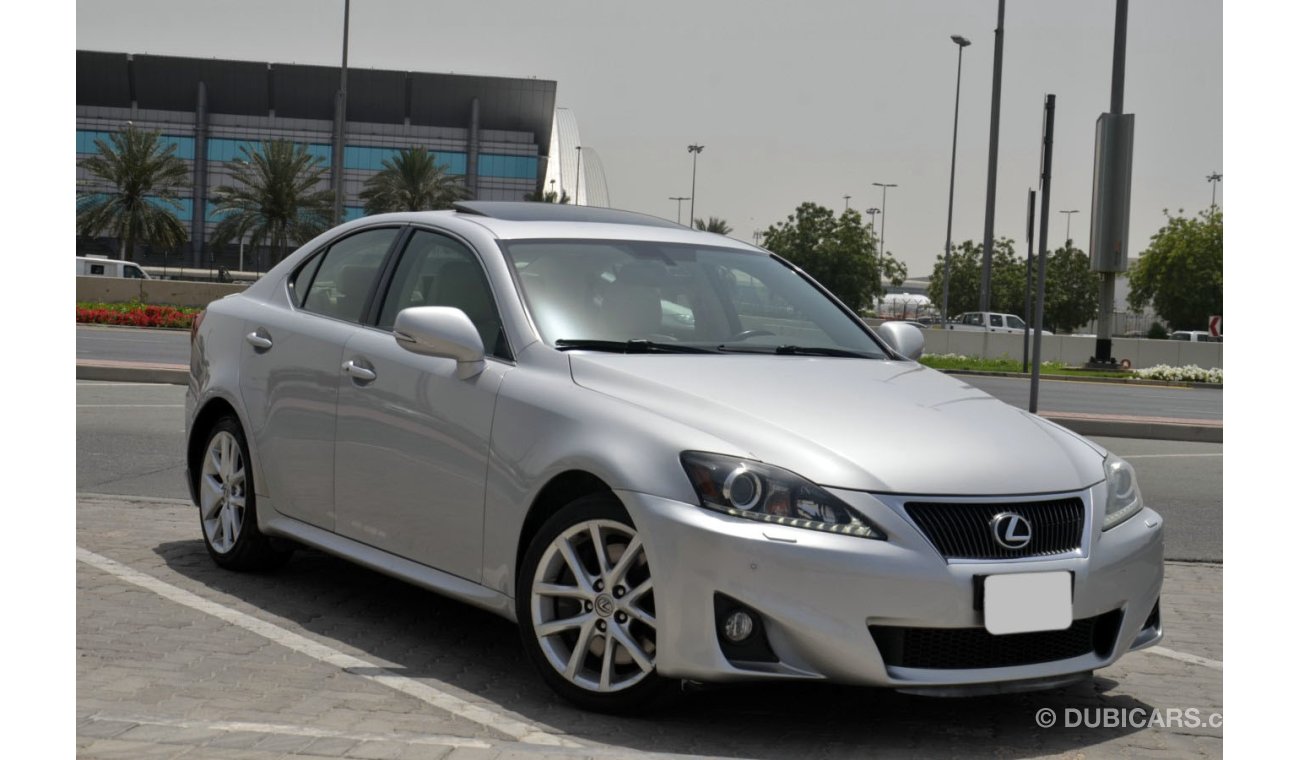 Lexus IS300 GCC Fully Loaded Perfect Condition