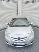Toyota Yaris BASE