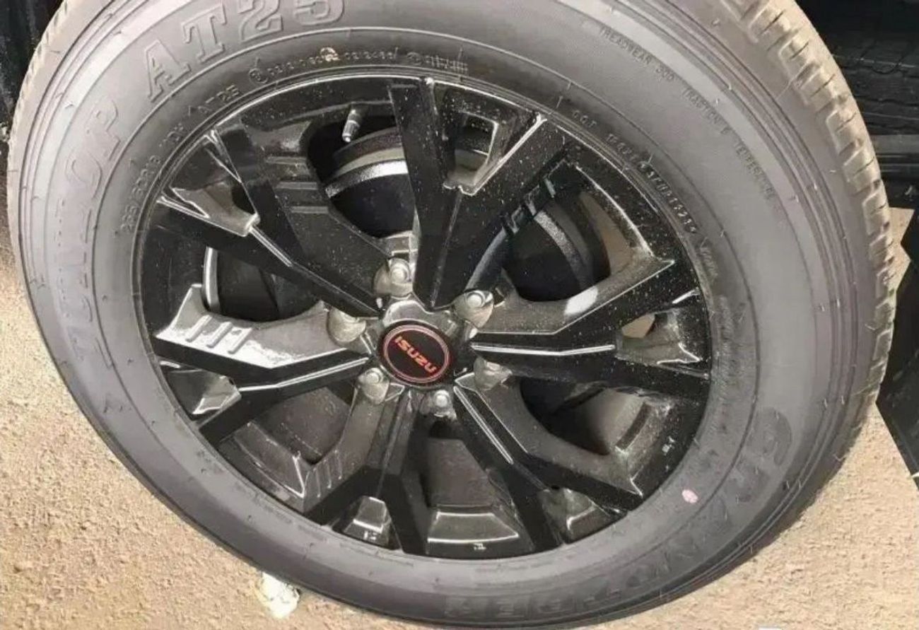 Isuzu DMax 3.0L Crew Cab 4WD LS (A/T)