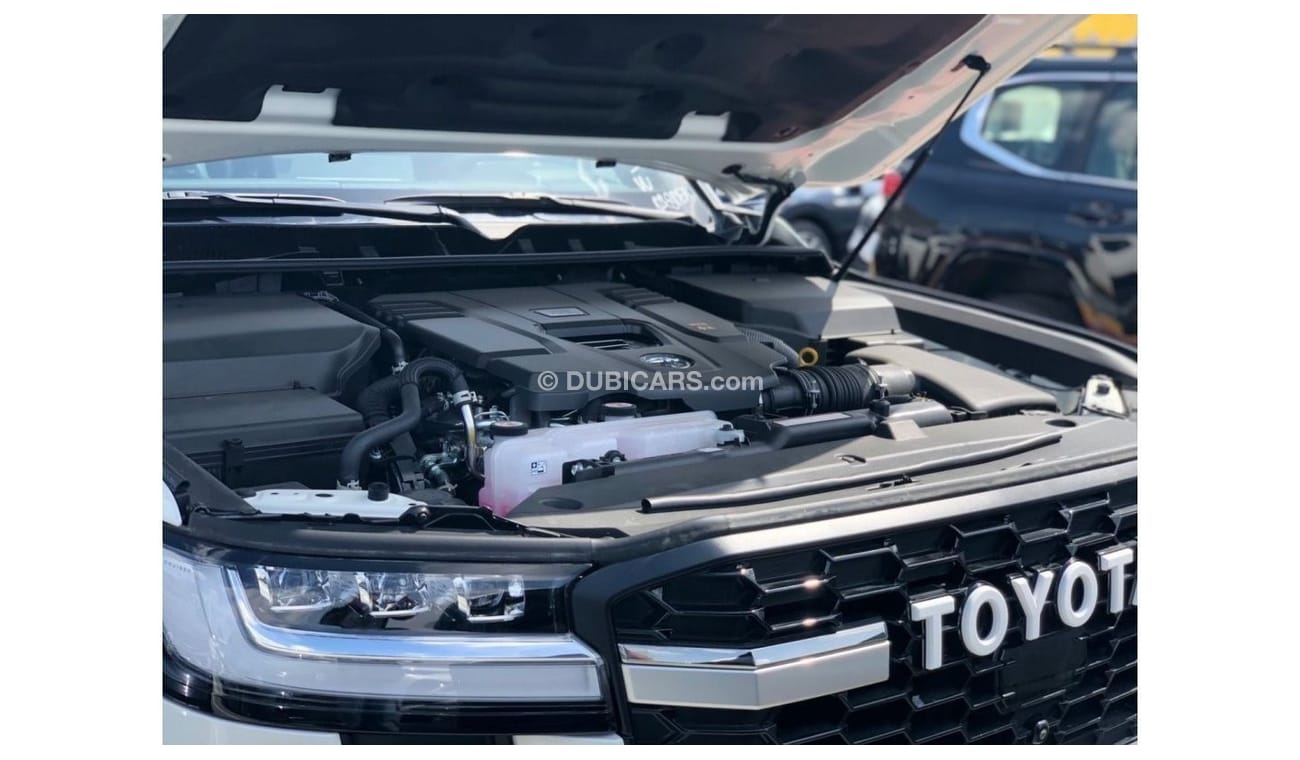 تويوتا لاند كروزر GR-S