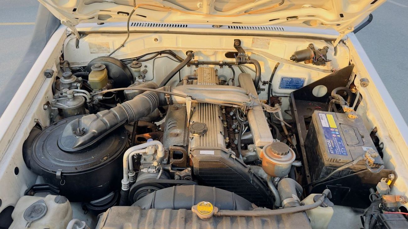 تويوتا لاند كروزر 70 -