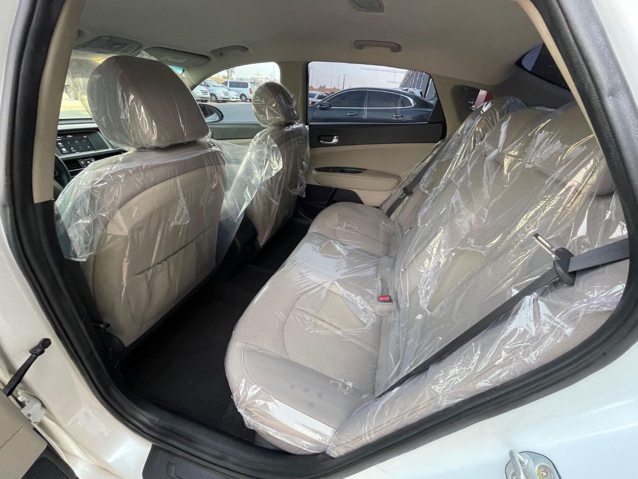 Kia Optima Optima / white / 2018 / in perfect condition