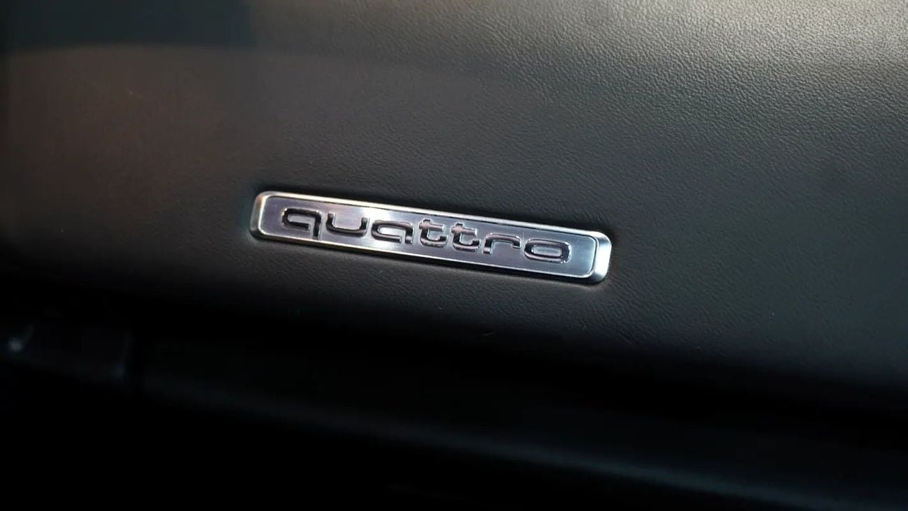 أودي R8 Spyder - European Specs - Excellent Condition