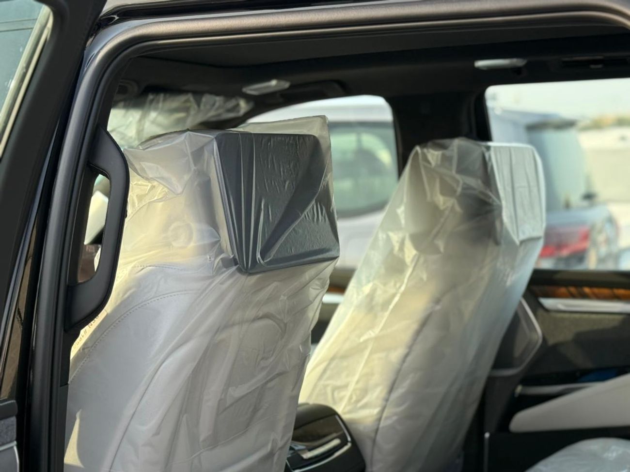 Cadillac Escalade Sport Platinum 6.2L 4WD Cadillac Escalade V8 6.2 L SUV AWD 4 Doors