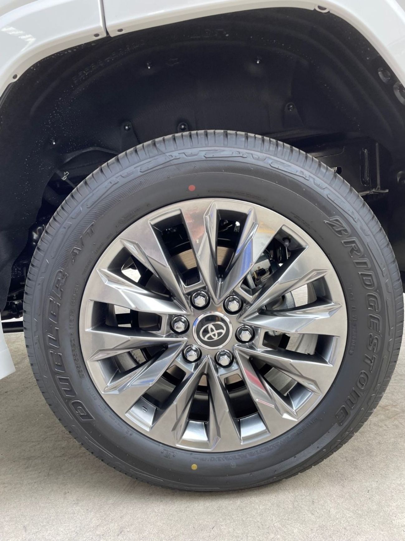 Toyota Land Cruiser (RIGHT HAND) 2025 ZX SAHARA 3.3L V6 TWIN TURBO 4X4 BRAND NEW 0KM