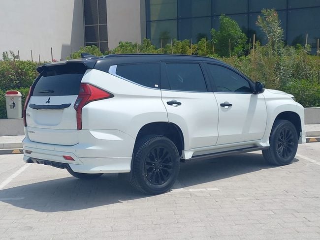 Mitsubishi Montero Sport GLS PREMIUM, миниатюра 17
