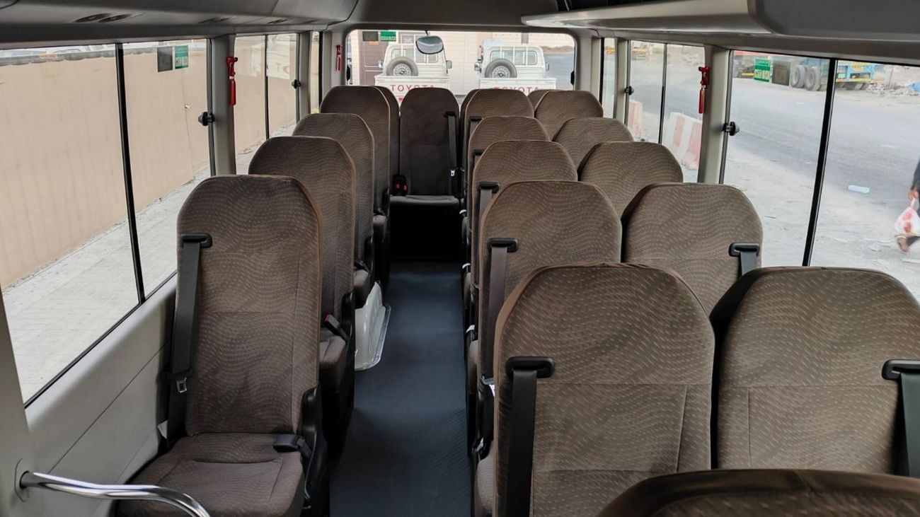 Toyota Coaster 4.0L 23 Seater . Manual . Diesel . 3 Door . Rear Wheel Drive