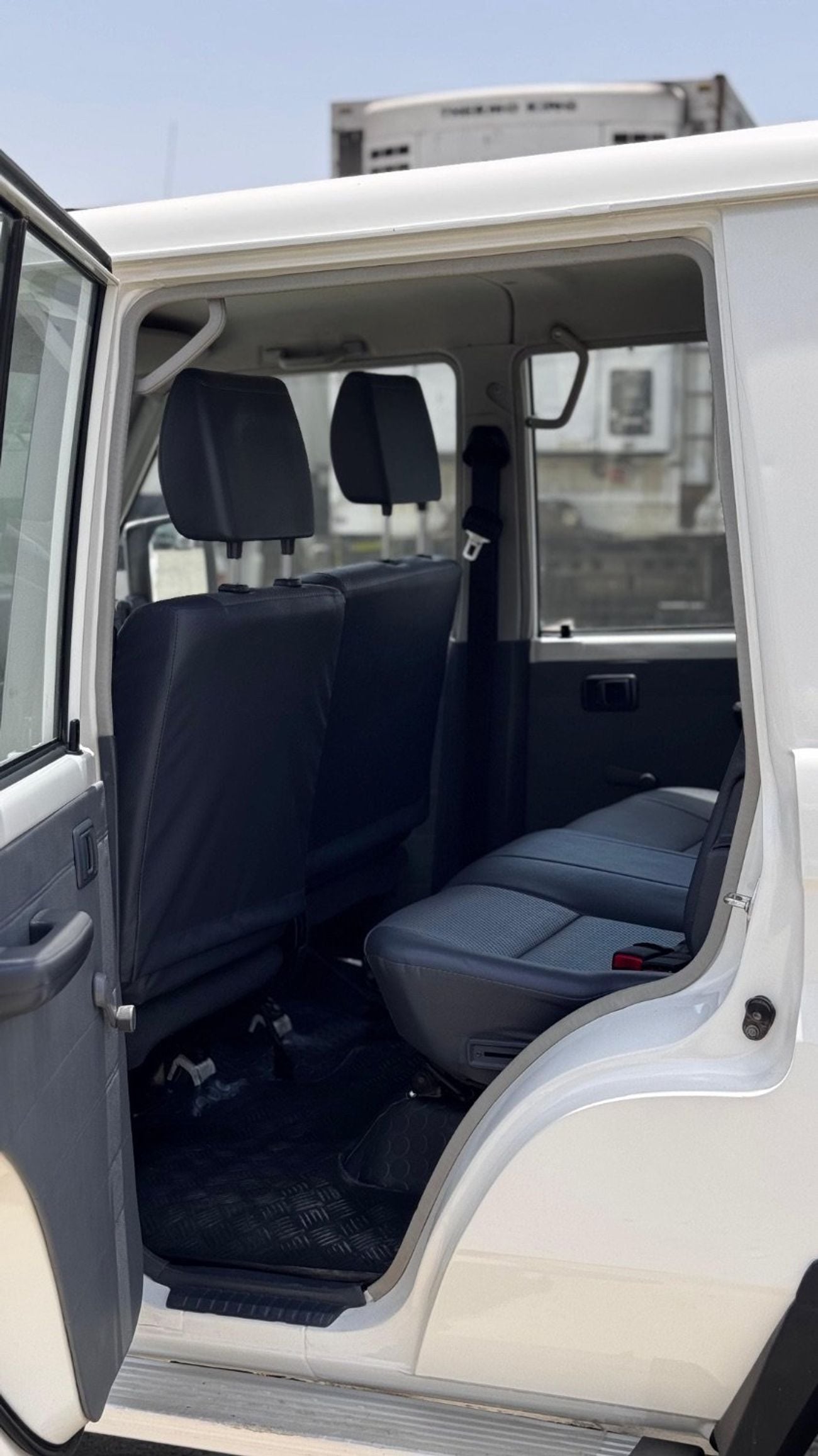 Toyota Land Cruiser Pick Up