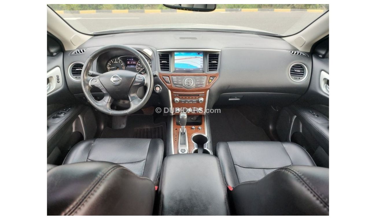 نيسان باثفايندر full options