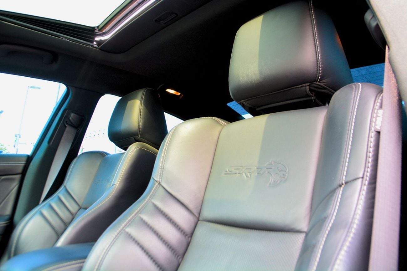 Dodge Charger SRT Hellcat 6.2L (717 HP)THE BEST IN THE MARKET/2022/TOP CLEAN