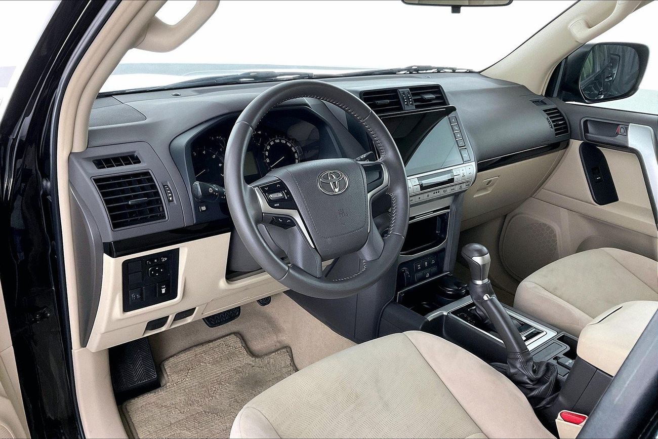 تويوتا برادو GXR | سنة ضمان مجانية | 0 دفعة أولى | سياسة الإعادة بعد 7 أيام