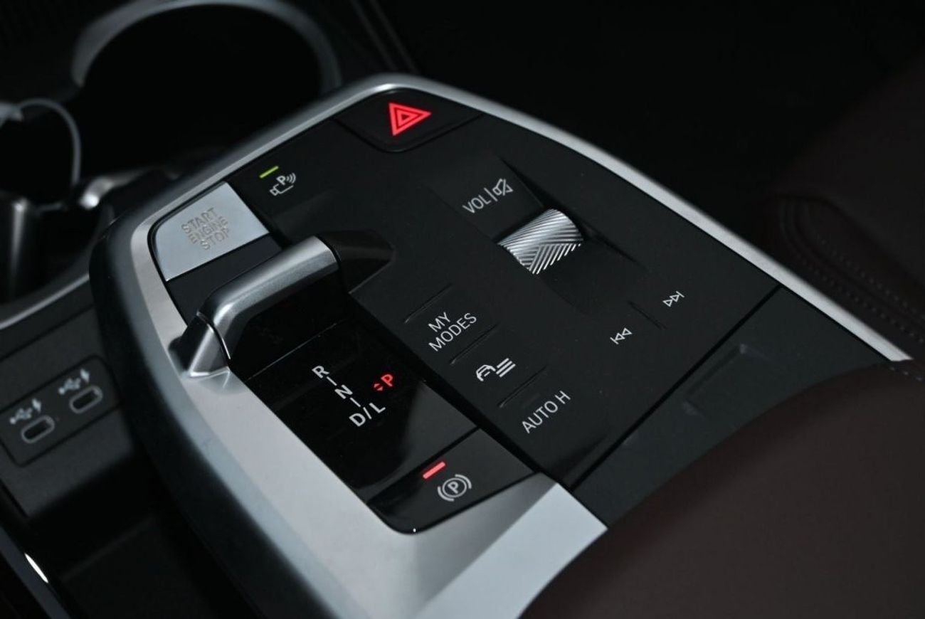 BMW X1 BMW X1 sDrive 20Li 1.5L Turbo, 3 Cylinder Petrol, 7 Speed DCT