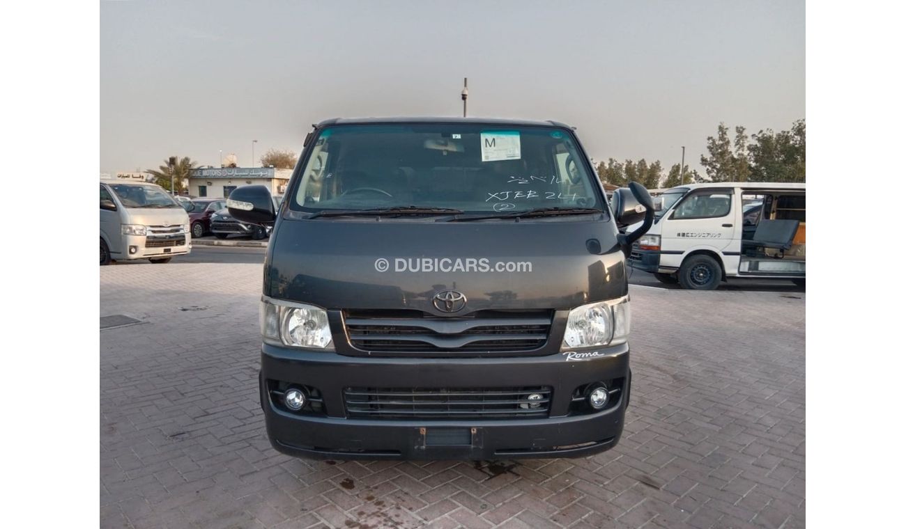 Toyota Hiace TOYOTA HIACE VAN RIGHT HAND DRIVE (PM1617)