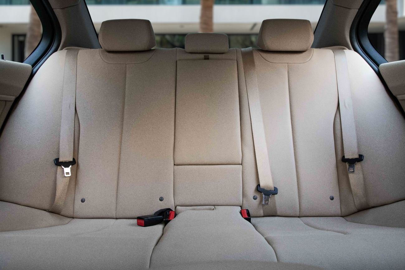 بي أم دبليو 318i 318i | 1,273 P.M | 0% Downpayment | Under Warranty!