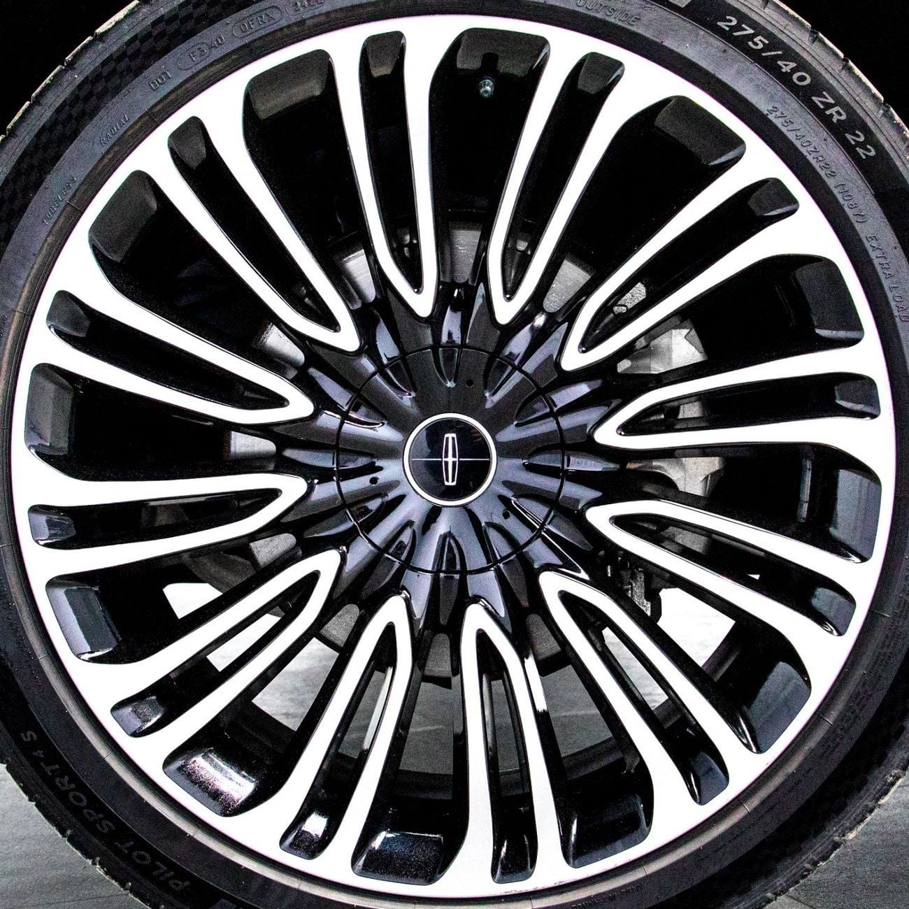 Lincoln Aviator Presidential 3.0L