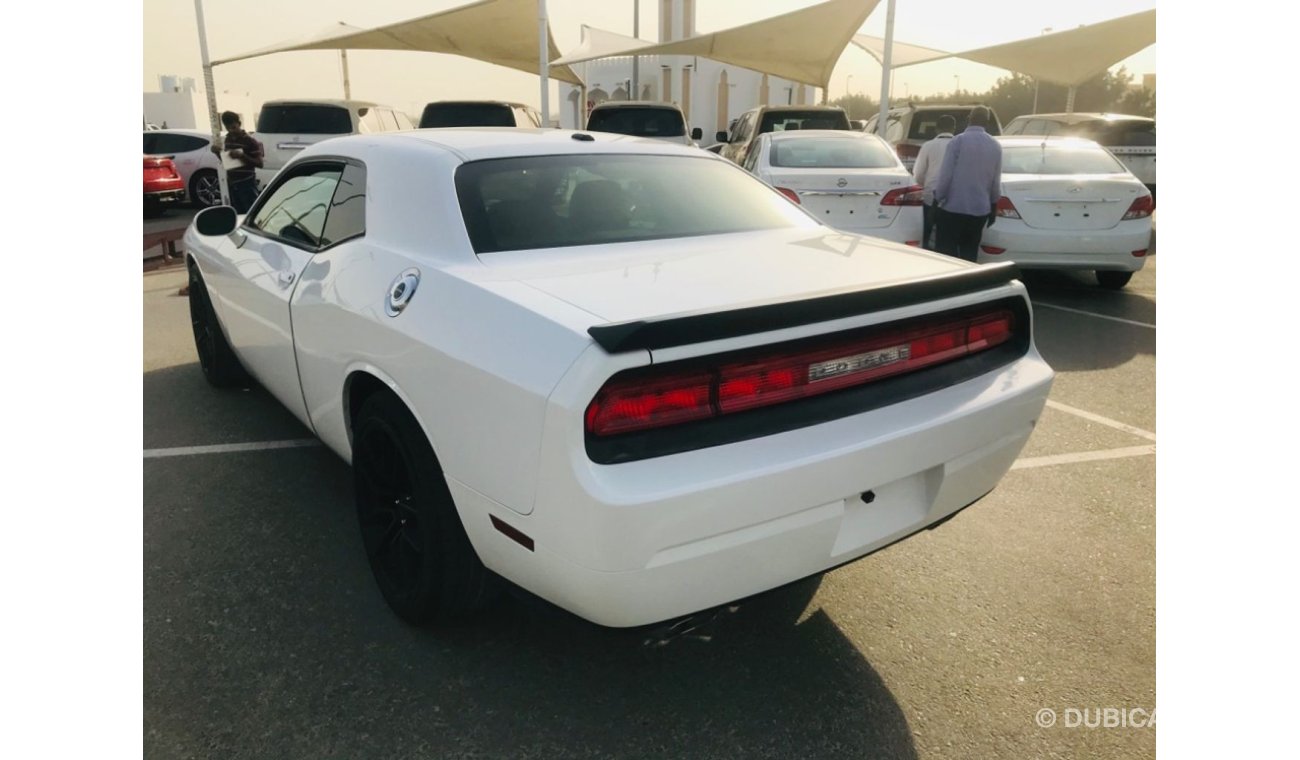 Dodge Challenger