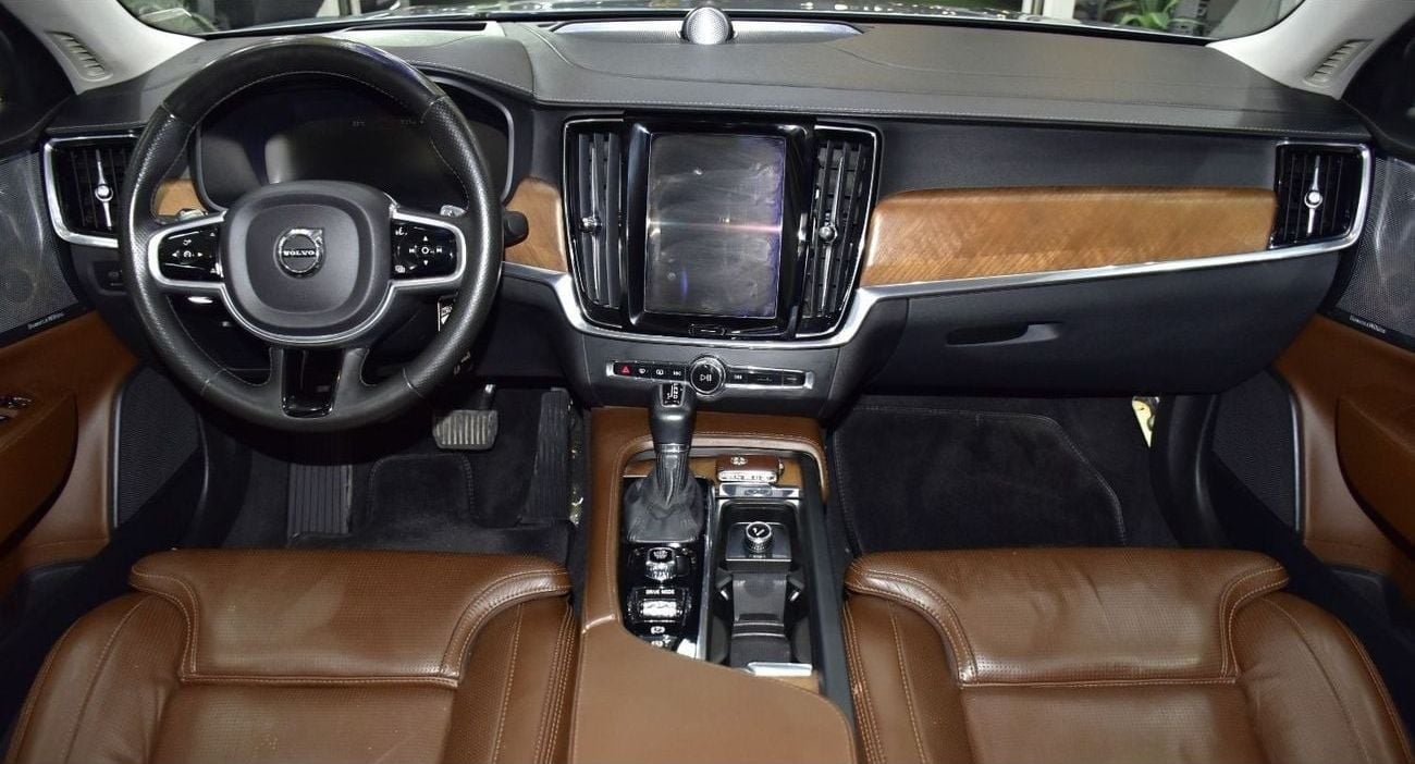فولفو S90 EXCELLENT DEAL for our Volvo S90 T6 AWD ( 2018 Model ) in Silver Color GCC Specs