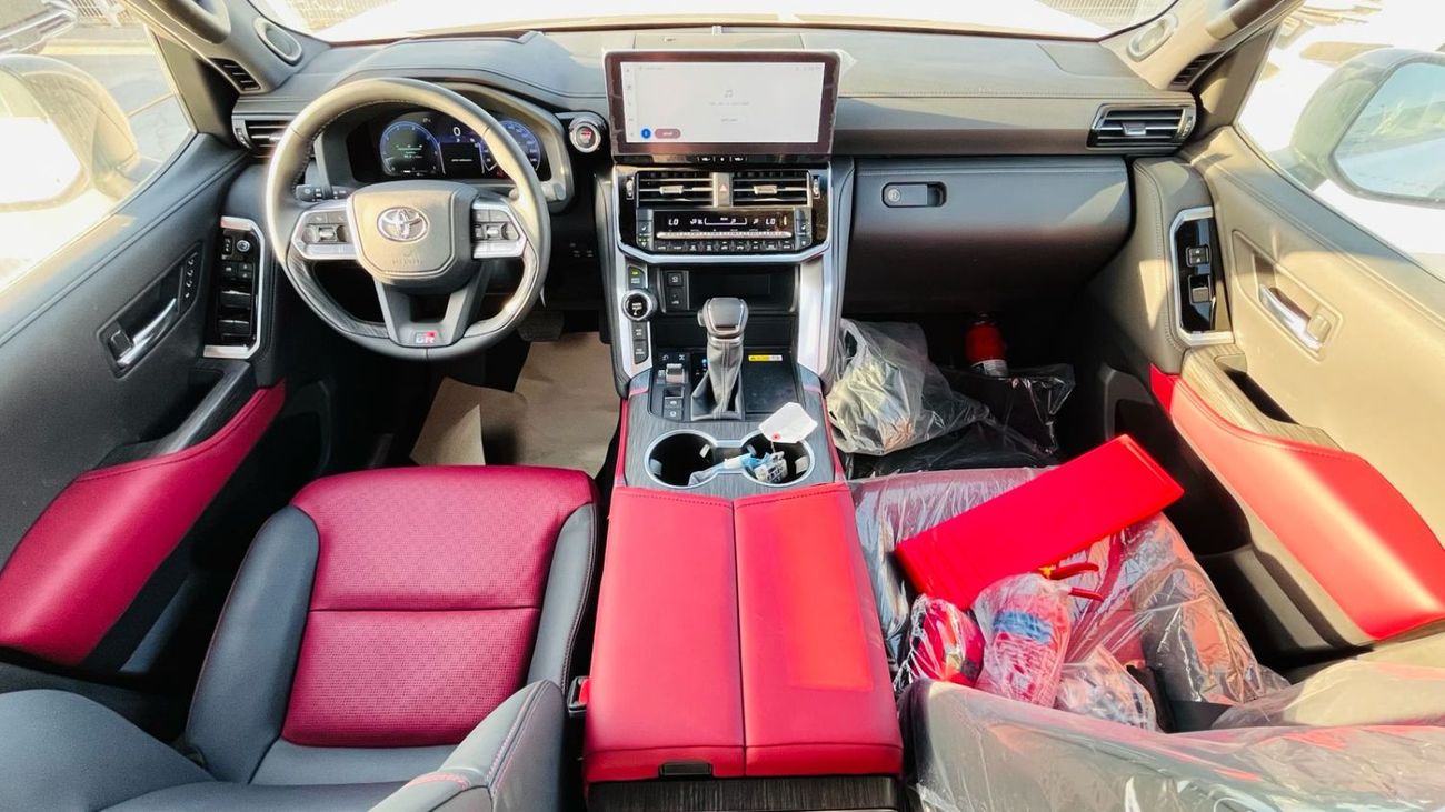 Toyota Land Cruiser GR SPORT
