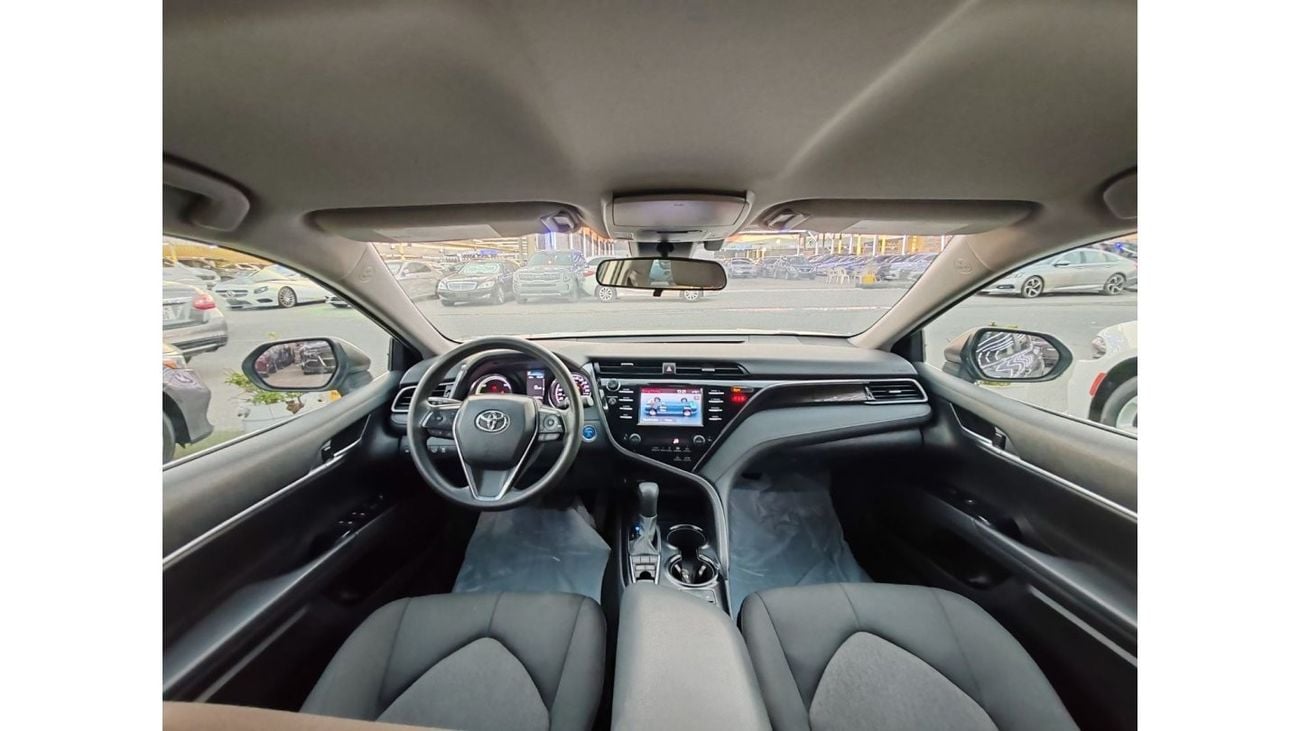 Toyota Camry LE HEV Warranty one year