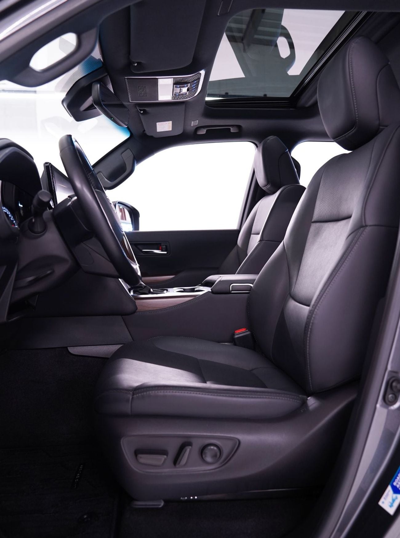 Toyota Land Cruiser GXR 3.5L 2023 Toyota Land Cruiser 409 TT, Toyota Warranty + Service Pack, 7 Seater, Full Option, GCC