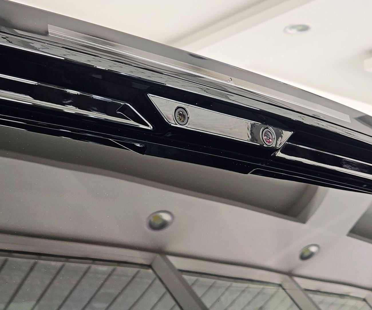 دونج فينج إم هيرو إم 817 912 hp, 1000+km total range