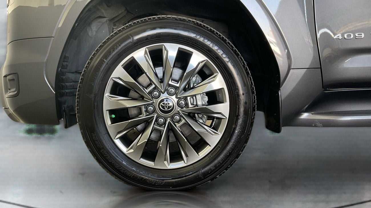 تويوتا لاند كروزر GXR | شامل الضمان | 0 ﺪﻔﻋﺓ ﺃﻮﻟﻯ