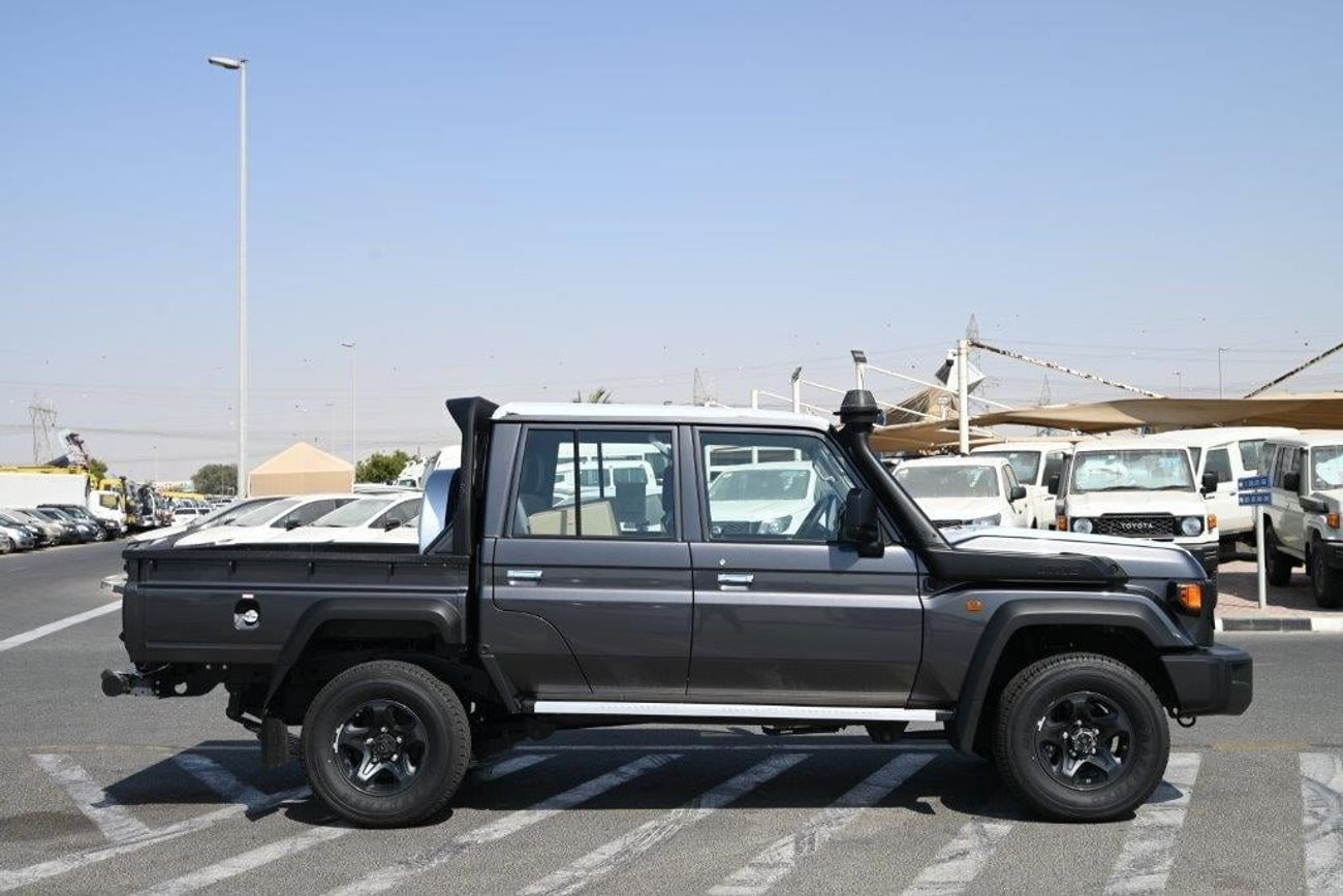 Toyota Land Cruiser Pick Up Double Cab V8 4.5L Diesel 4WD MT