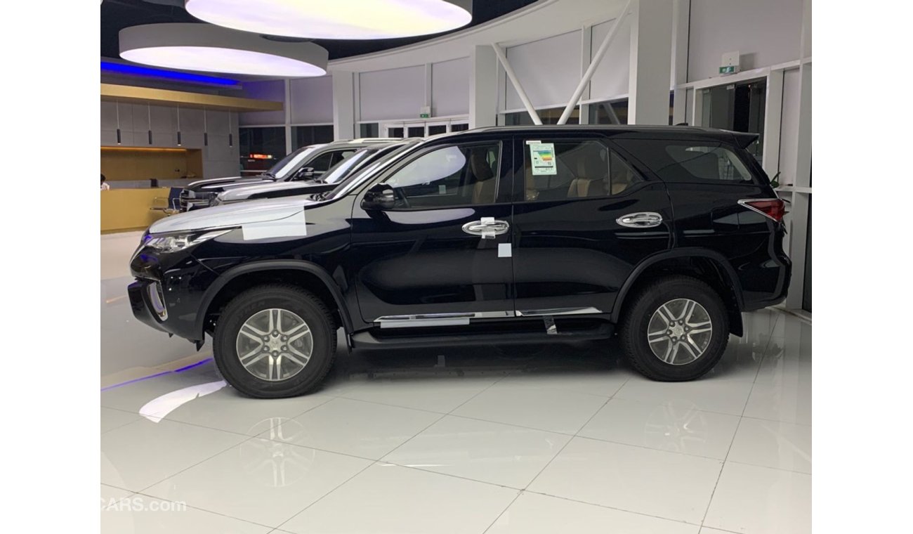 Toyota Fortuner V4 2.7