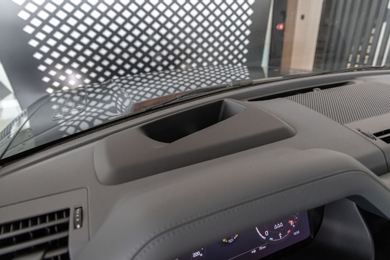 Land Rover Range Rover Land Rover Defender | 110 X-Dynamic HSE (P400) | GCC Specs | 2026 (Export)