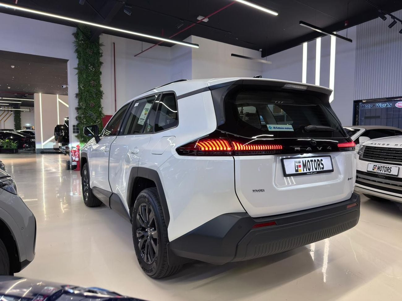 تويوتا راف ٤ 2026 Toyota Rav 4 GXR 2.5L Hybrid - GCC Specs - 5 Years Warranty and Service from AL Futtaim