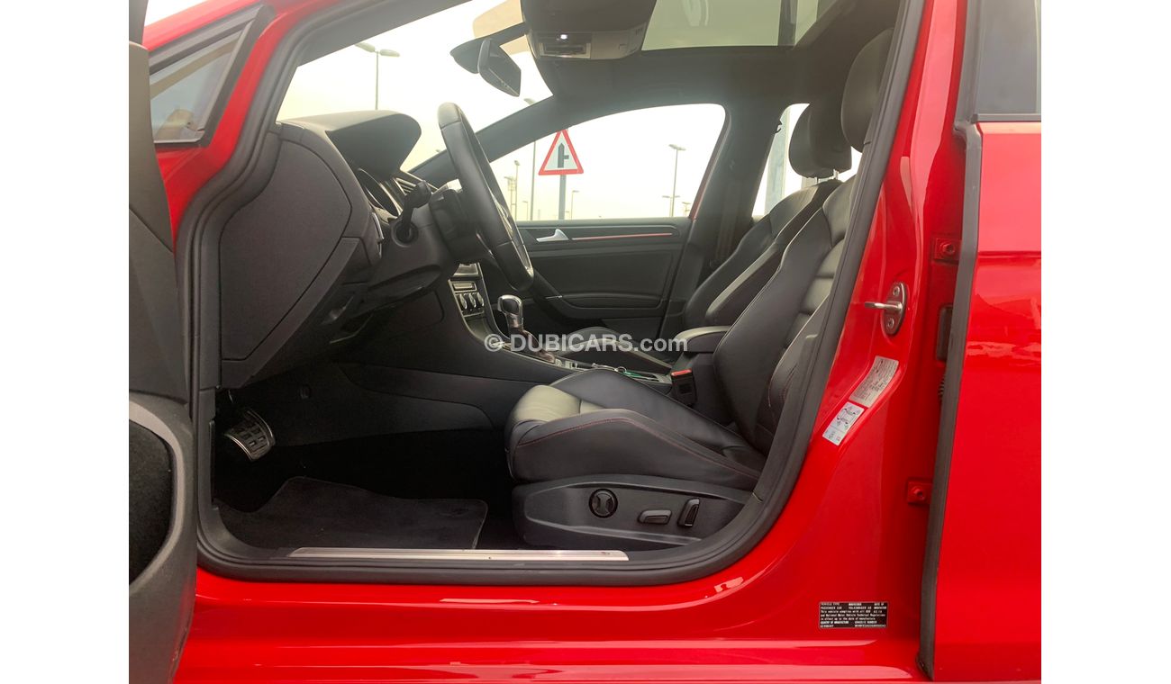 فولكس واجن جولف Volkswagen Golf GTI_Gcc_2016_Excellent_Condition _Full option