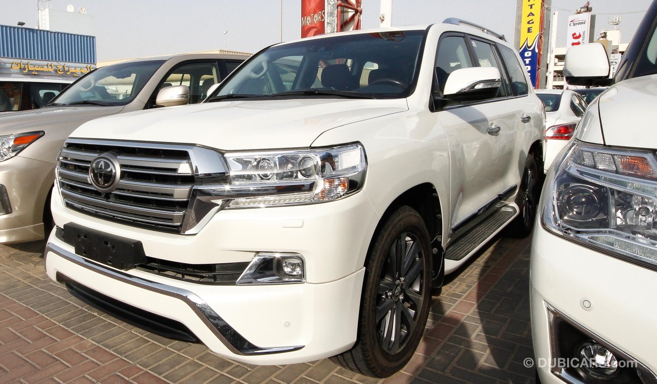 Toyota Land Cruiser VXR  5.7