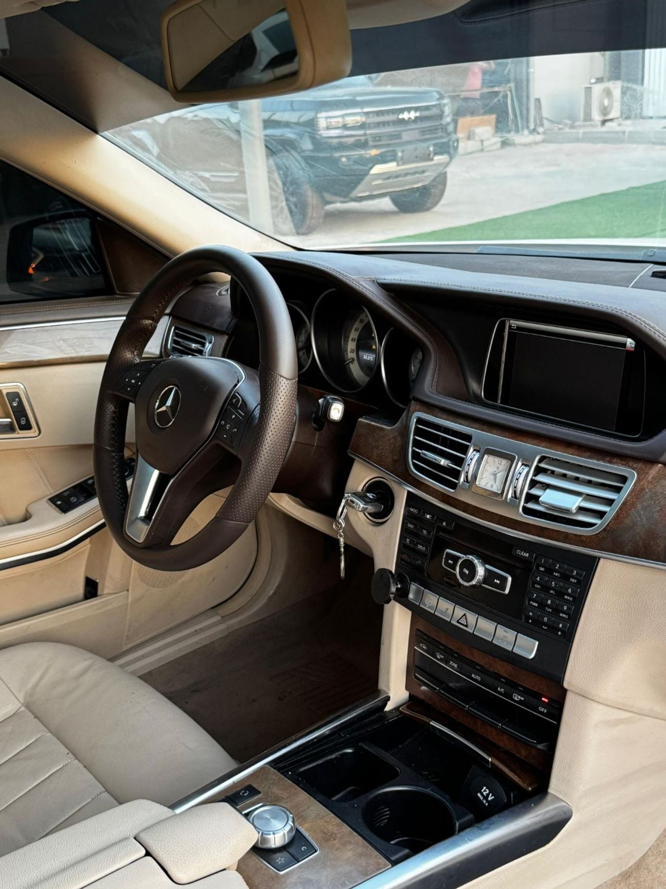 Mercedes Benz E300