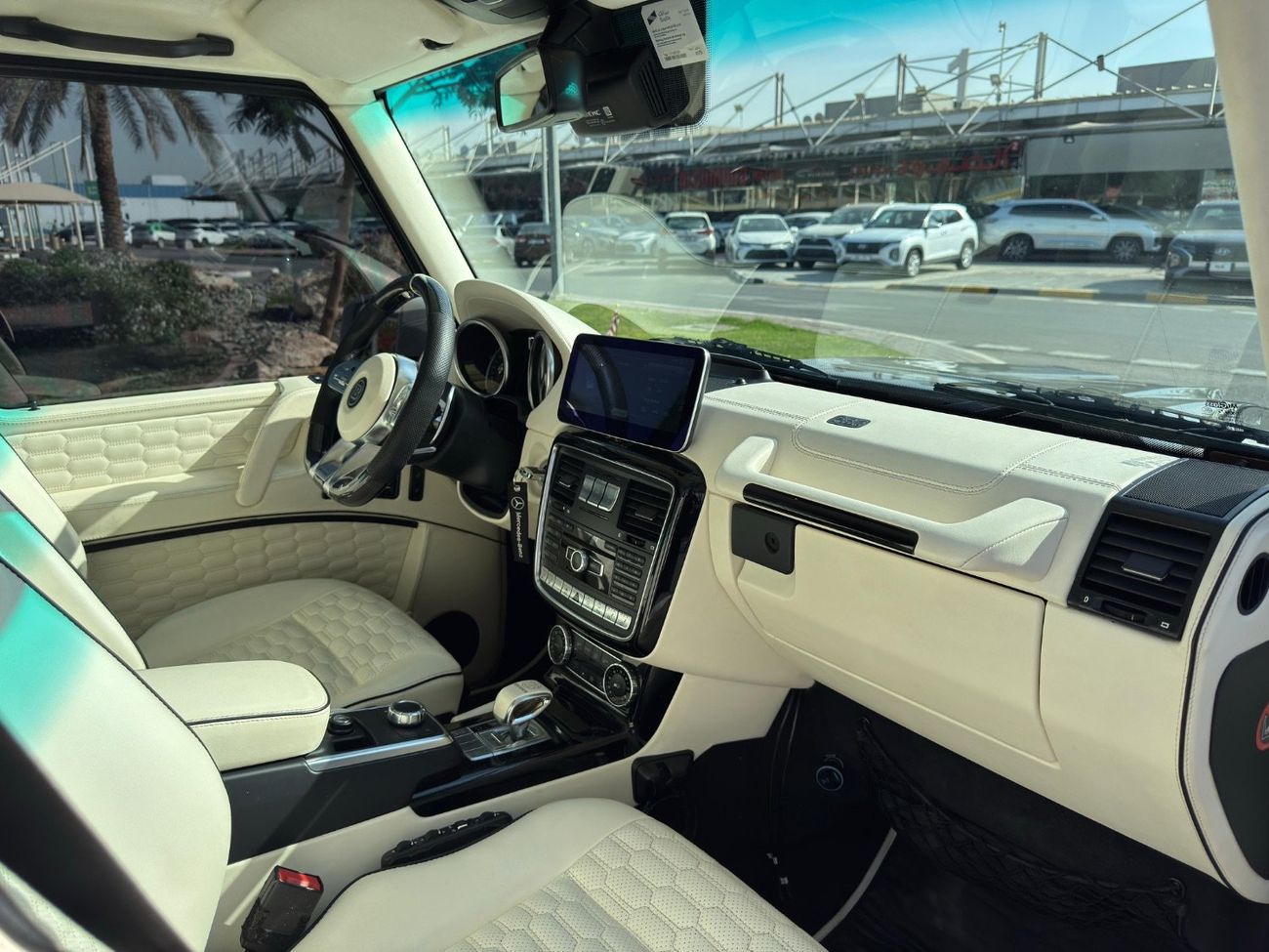 Mercedes-Benz G 500 Std 4.0L (422 HP)