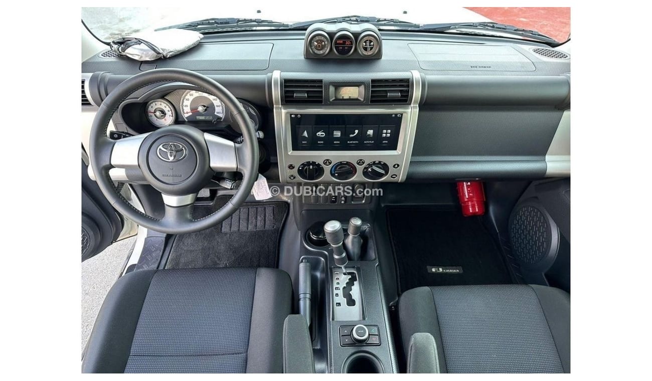 Toyota FJ Cruiser GXR GCC SPEC UNDER WARRANTY