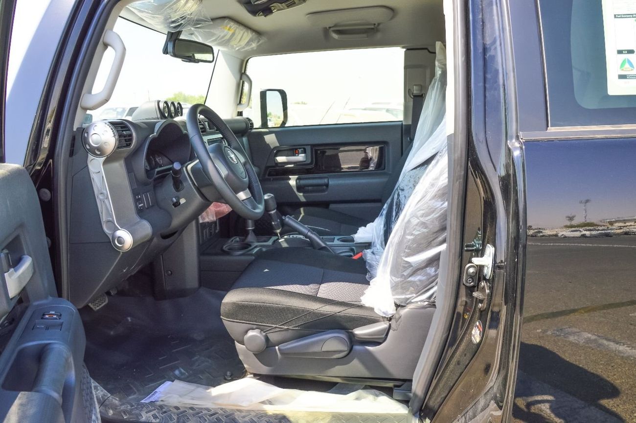 تويوتا إف جي كروزر TOYOTA FJ CRUISER 4.0L V6 PETROL SUV 2022 | AVAILABLE FOR EXPORT